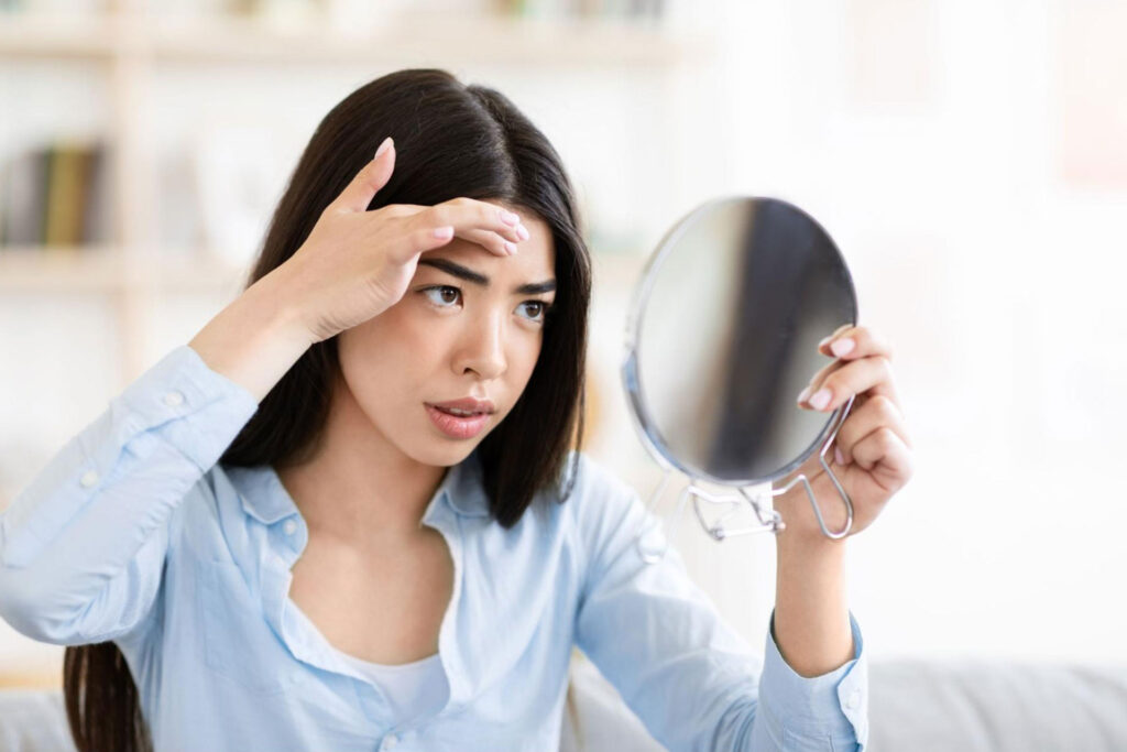 Dry Skin 101: 8 Tips on How to Hydrate Your Skin